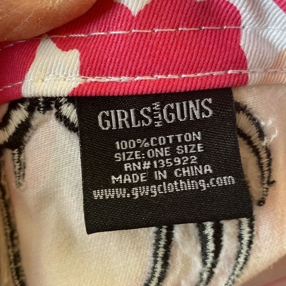 Girls with Guns Camo hunting ball Cap hat Women’s Pink/Peach Black Embroidery